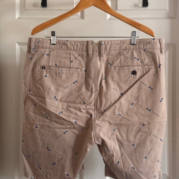 Crew Clothing Tan Cotton Flat-front Men's Shorts w/ Rowing Oar Print - Picture 2 of 3